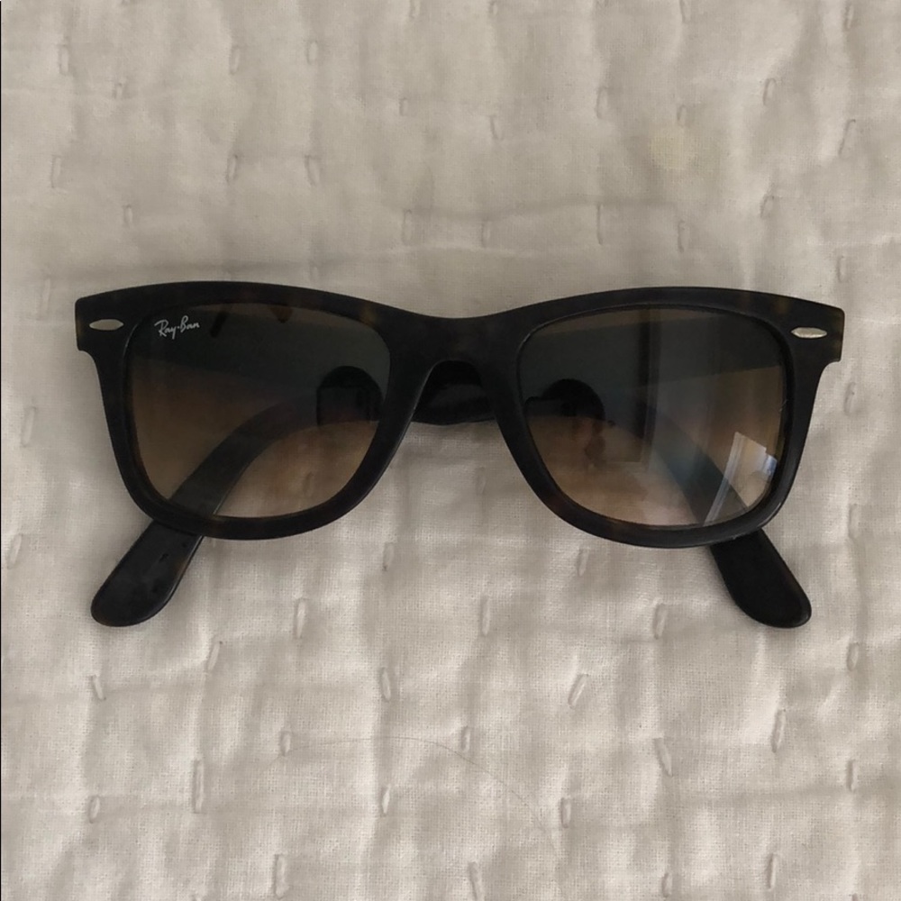 Ray-Ban Wayfarer Sunglasses